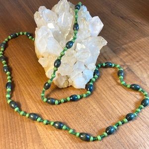 Vintage 1990s Green Wooden Bead Hippie Necklace